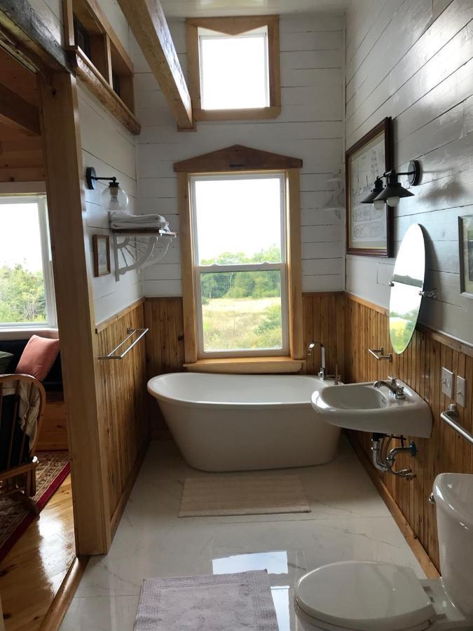 Maregold Centre - Juniper Cabin And Rose Cabin Victoria Beach Extérieur photo