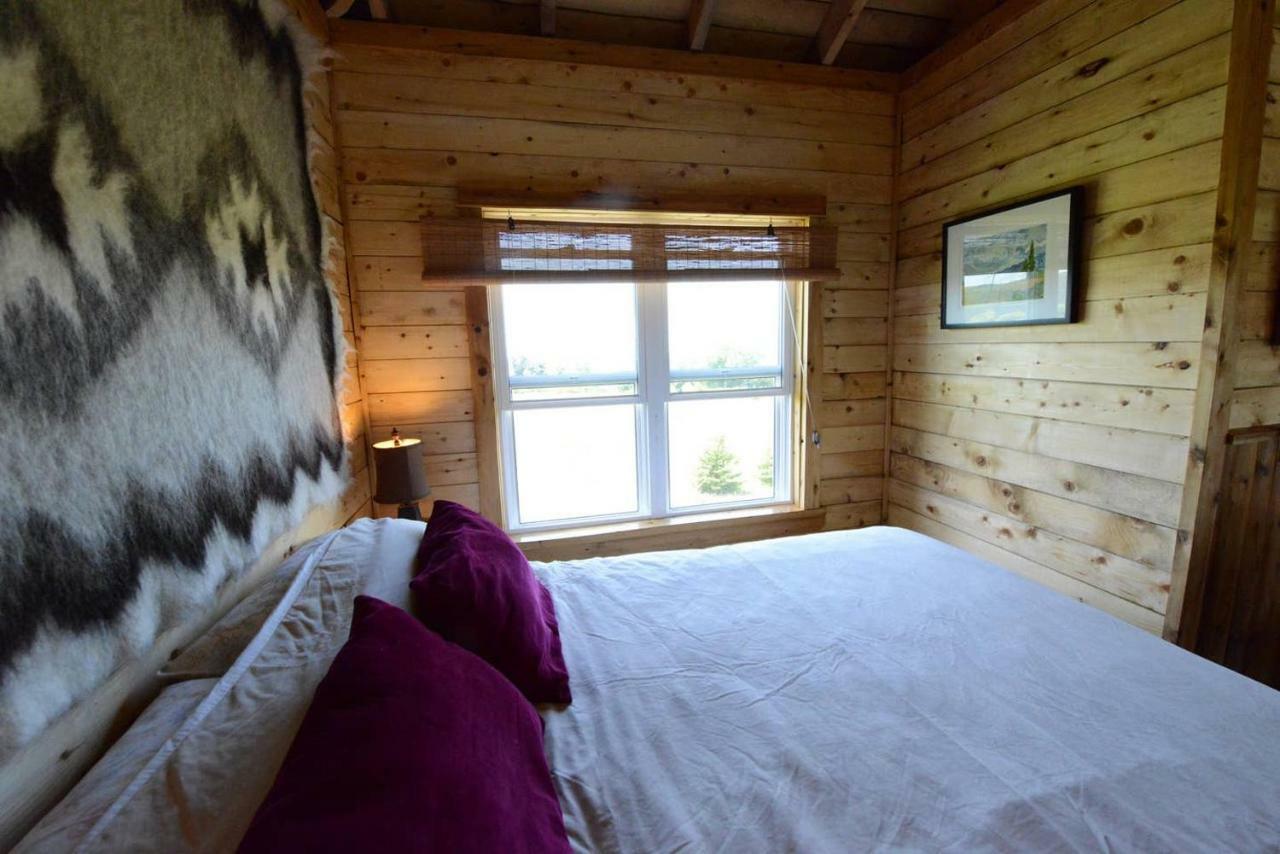 Maregold Centre - Juniper Cabin And Rose Cabin Victoria Beach Extérieur photo