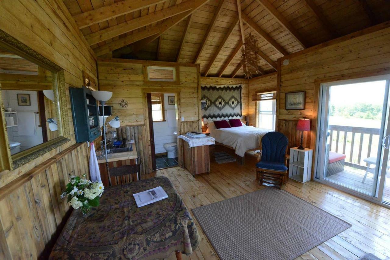 Maregold Centre - Juniper Cabin And Rose Cabin Victoria Beach Extérieur photo